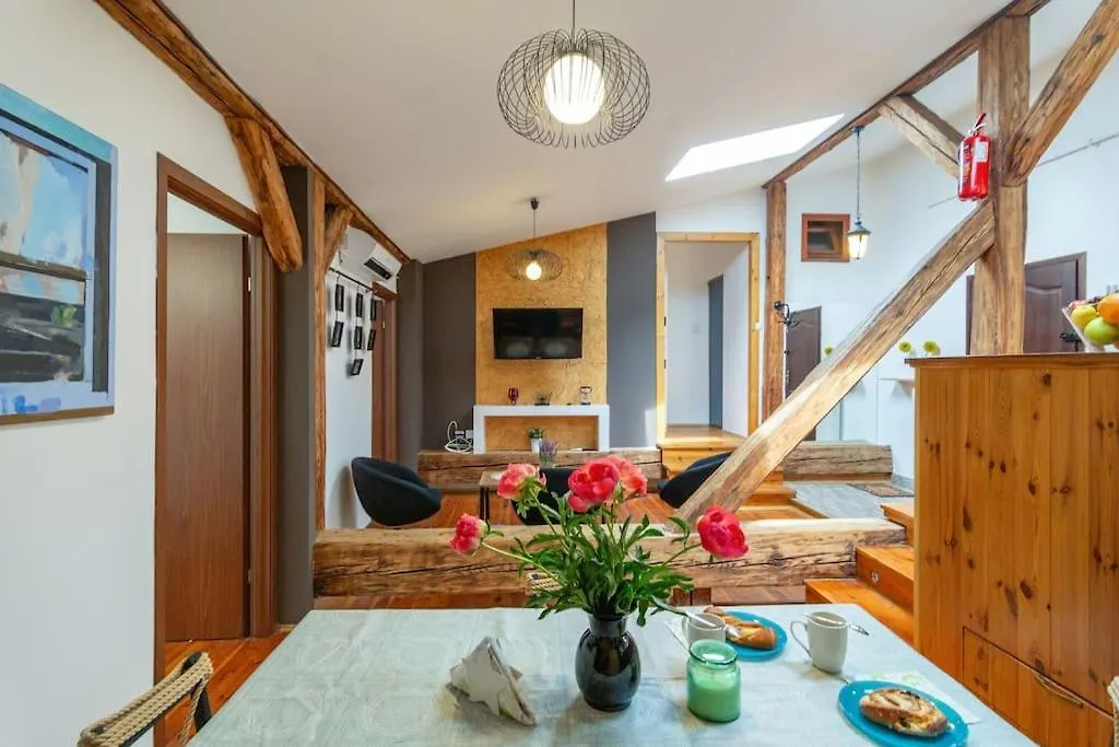 Pauza 3 Bedroom Apartment! Old Town Krakow Apartment