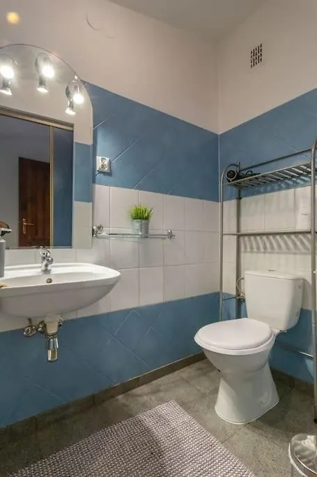 Pauza 3 Bedroom Apartment! Old Town Krakow Apartment